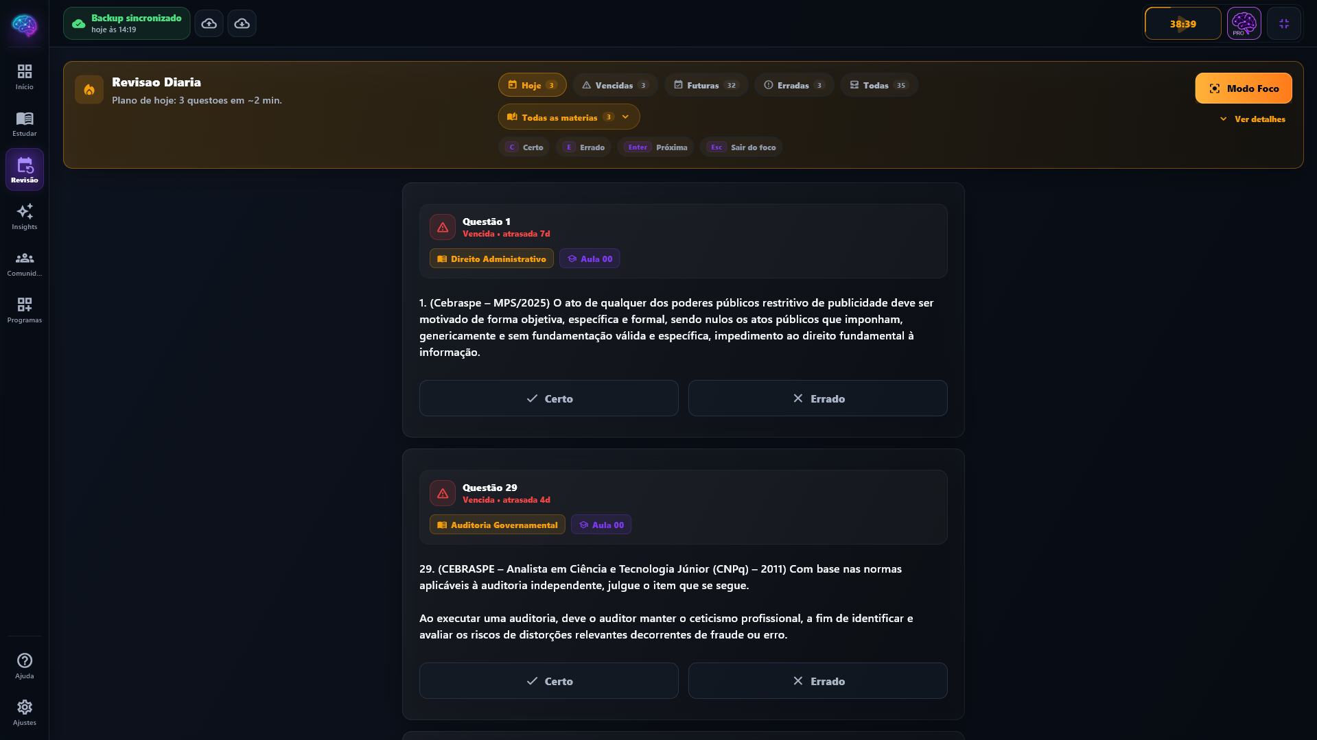 Tela de revisão diária do Lumina com questões pendentes e modo foco
